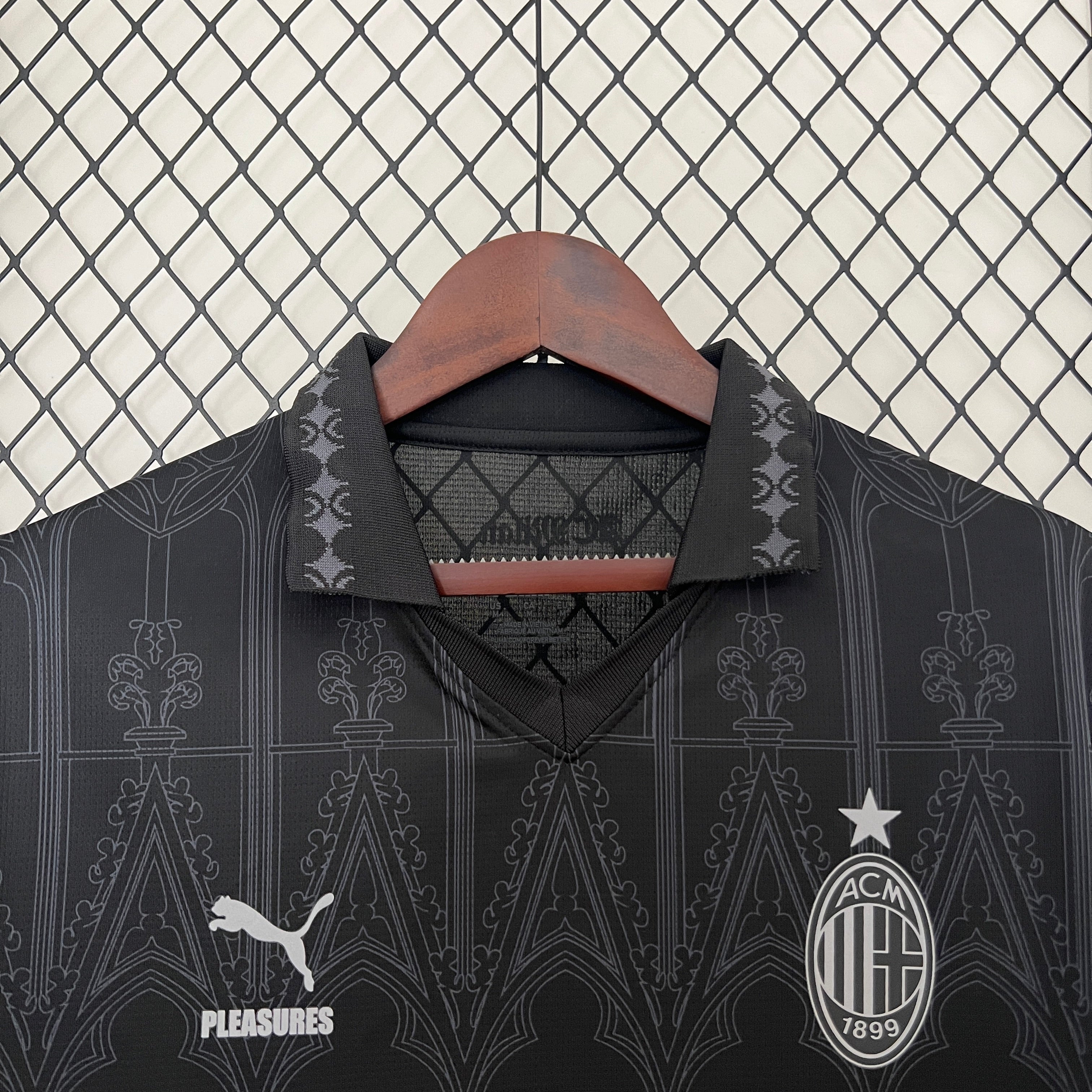 Camiseta AC Milan Pleasure Edition black 2024/25 | Versión fan